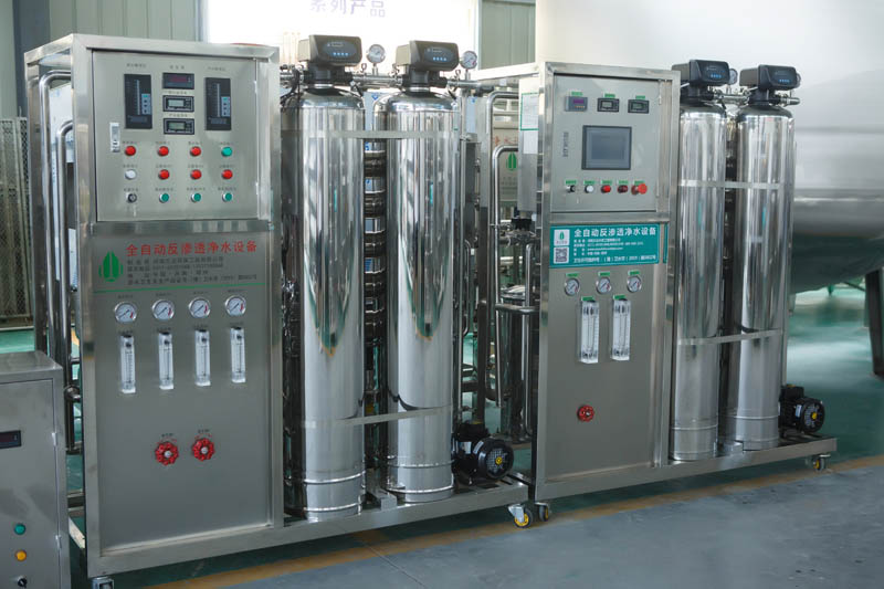 反滲透設(shè)備 反滲透設(shè)備